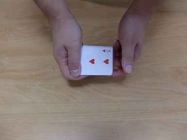 カードが移動するマジックの種明かし